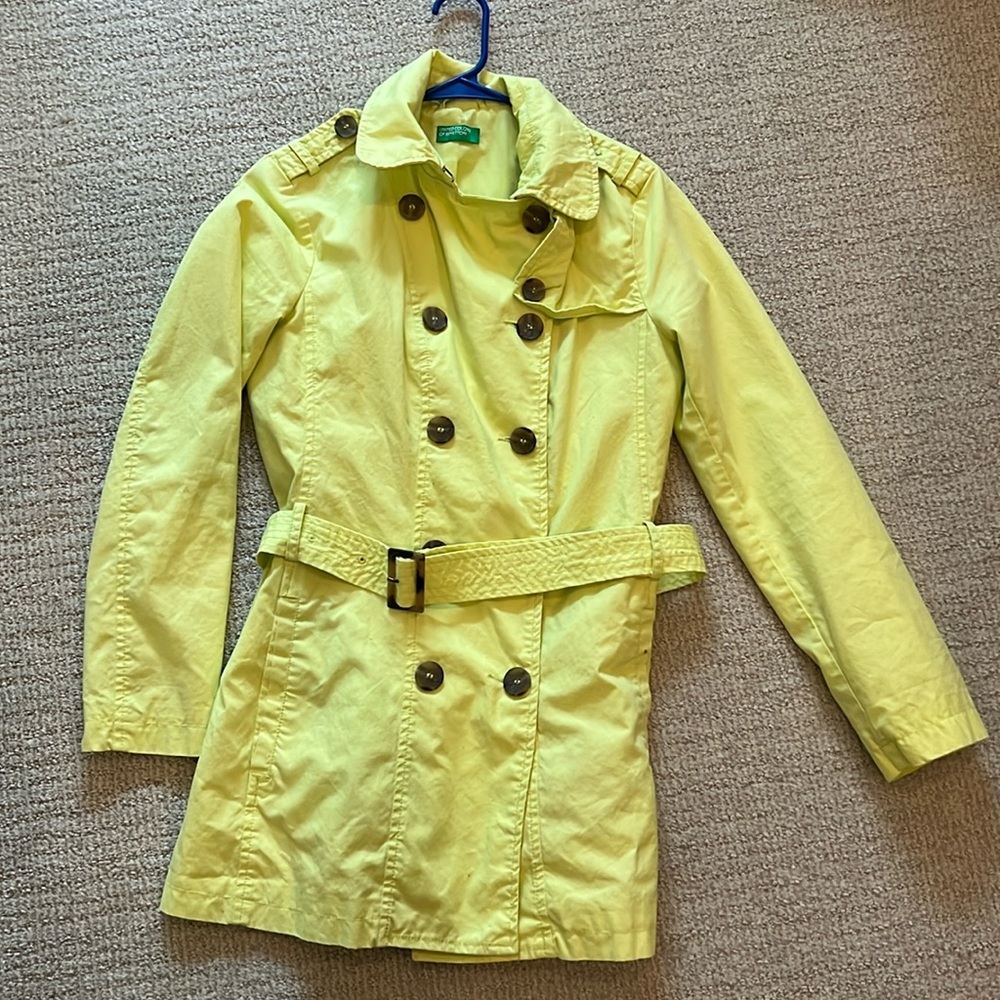 United colors of Benetton yellow trench jacket